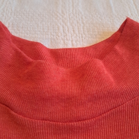 Zara women's XL Orange short sleeved knit shirt, new, no swing tag - Picture 2 of 5